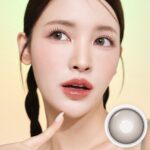 عدسة Taupe من مجموعة Dekame Hug Me