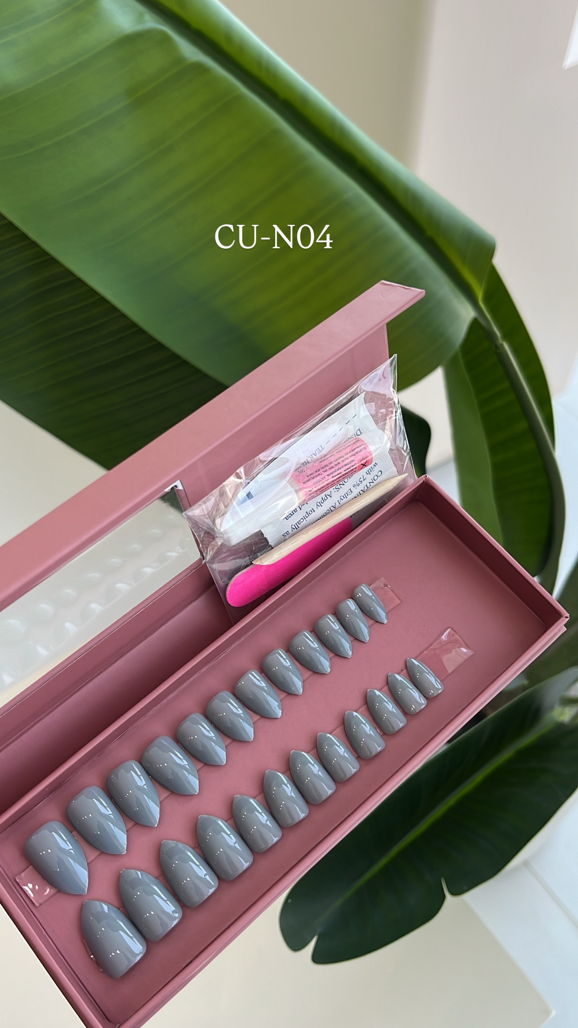 beb8e0b0-9b34-4d9f-8101-e73f1a99c9c5 طقم اظافر من شركة كيوت- CU-N04 - الصورة 1