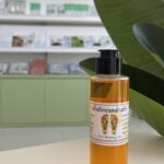 مساج القدم العشبي التايلندي