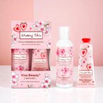 مجموعة الفراولة وزهر الساكورا للترطيب- Kiss Beauty Skin Clinic